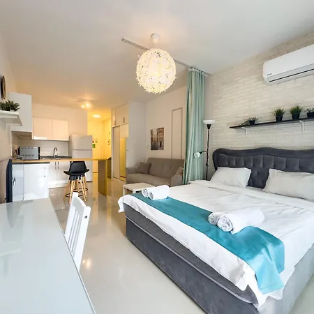 Ground Garden View In Caesar & Spa, Long *