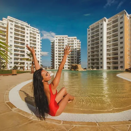 Ground Garden View In Caesar & Spa, Long *