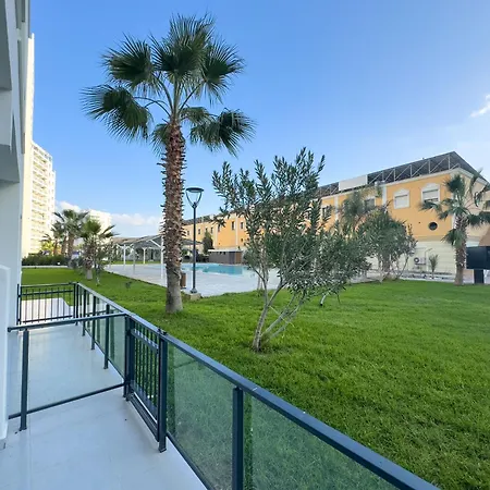 Ground Garden View In Caesar & Spa, Long *