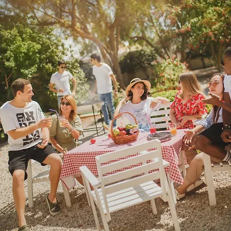 דירה Ground Garden View In Caesar & Spa, Long