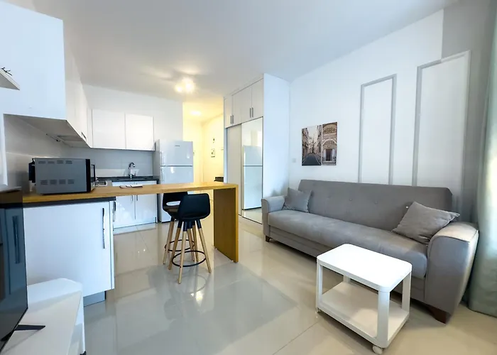 Ground Garden View In Caesar & Spa, Long Apartmán Perivolia tou Trikomou