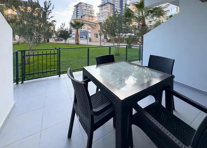 アパート Ground Garden View In Caesar & Spa, Long *